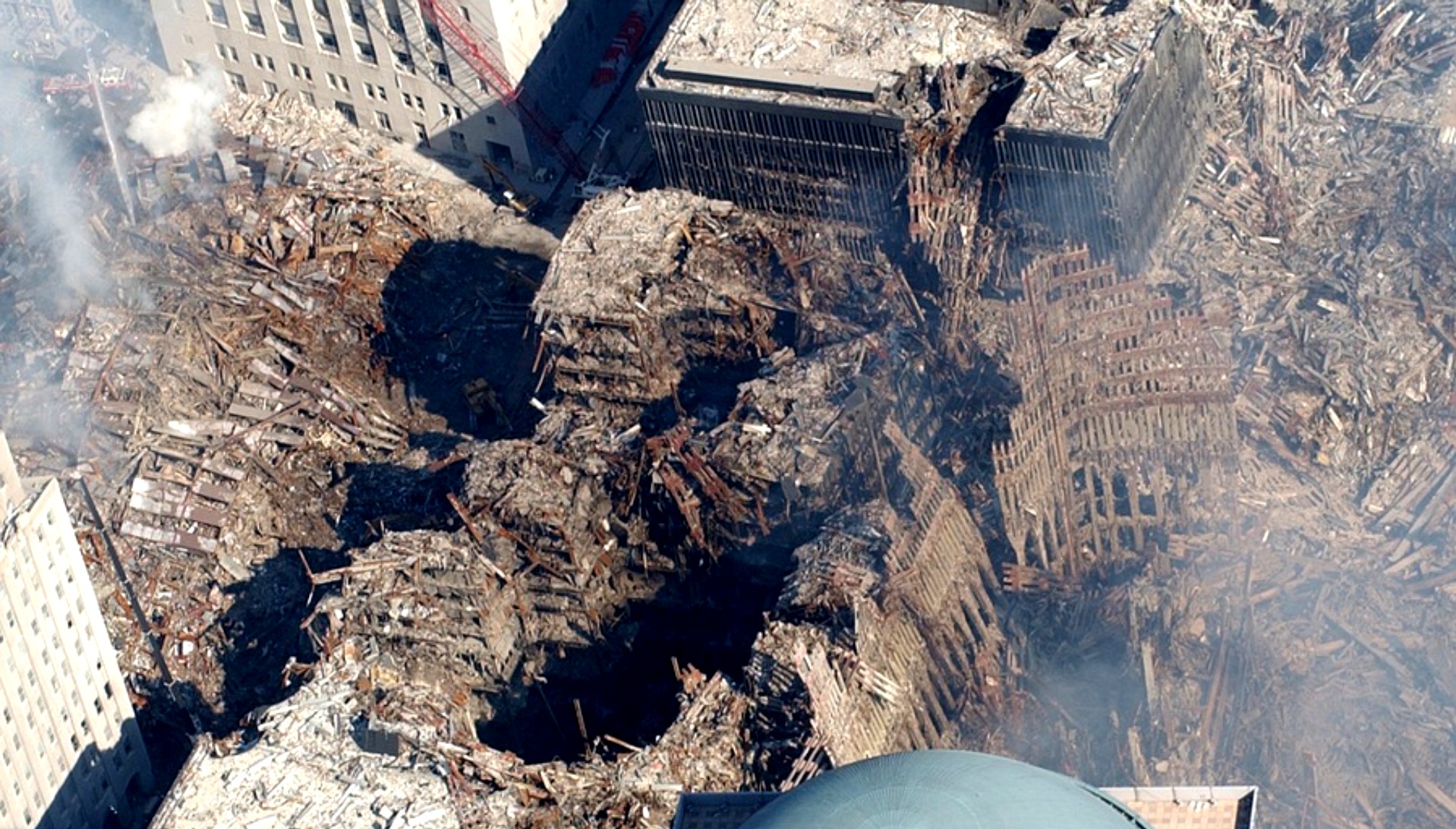 2001 год 18 декабря. Пентагон 11.09.2001. Теракт 11 сентября 2001 года Пентагон. Самолет врезался в Пентагон 11 сентября. Пентагон после 11 сентября.