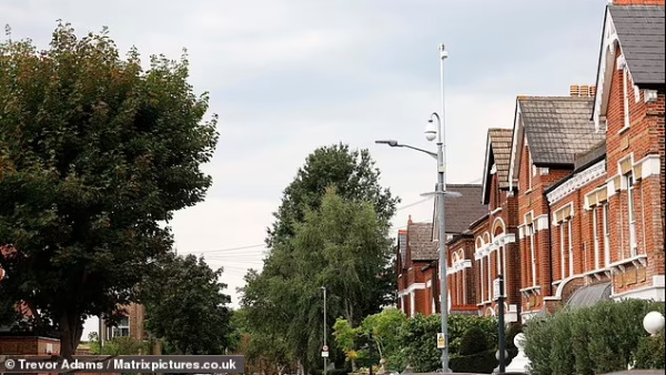  Sinister-Looking, Facial-Recognition CCTV Cameras Quietly Installed Across Britain in Recent Months Cctv